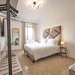 Bed & Breakfast Erinahouse 4*