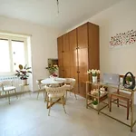 Erinahouse Bed & Breakfast